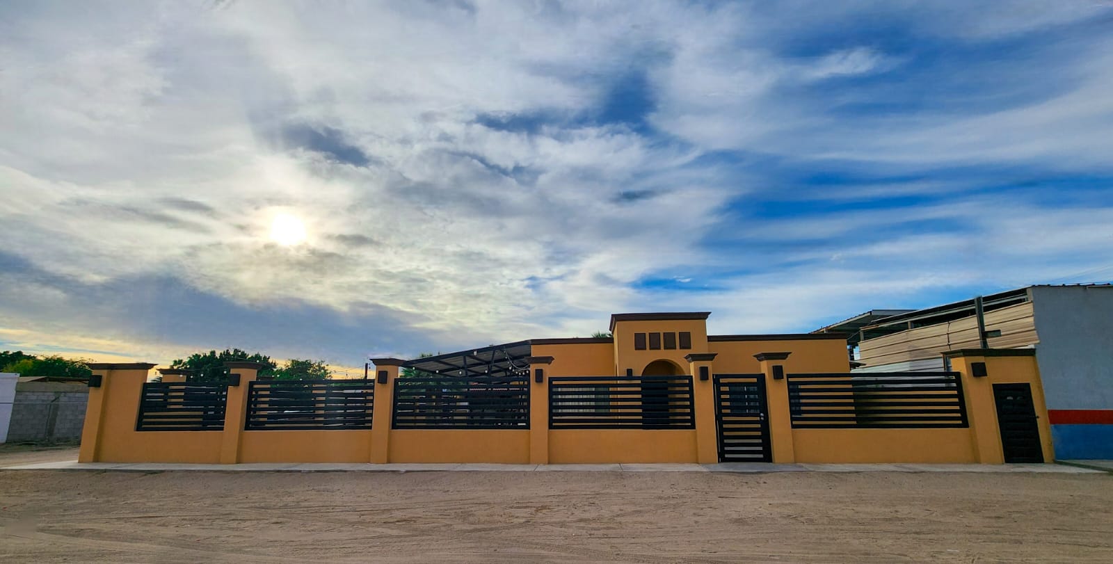 La Casa de Ramona Pool Area and Facade